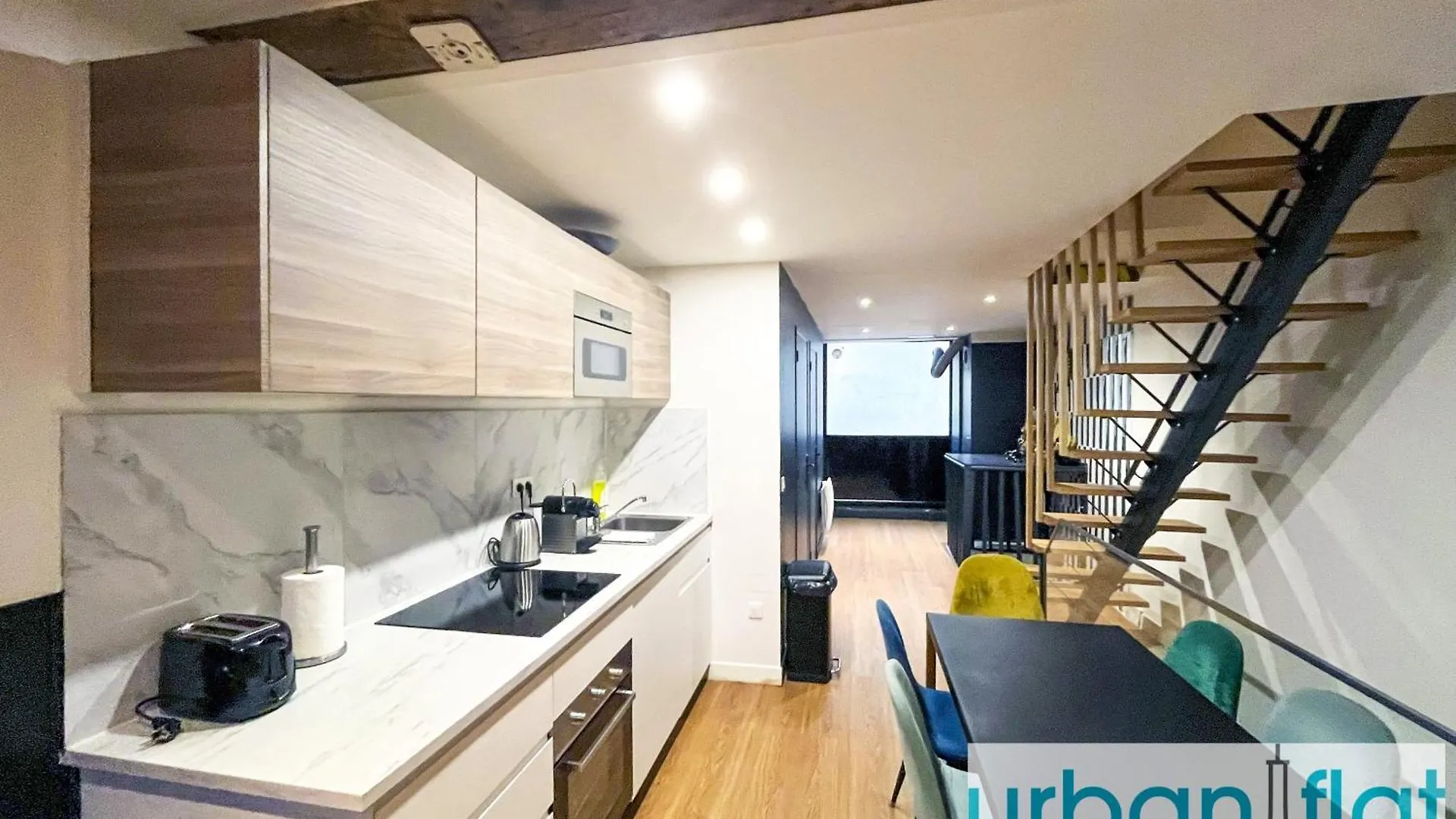 Urban Flat 31 - Charming Triplex In Paris Apartment